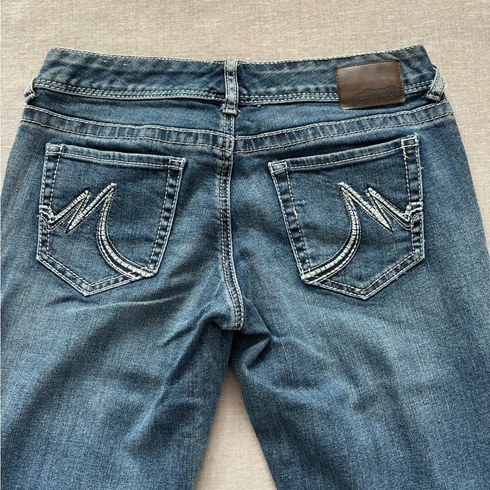 Maurices vintage Y2K low rise bootcut jeans with patterned pockets